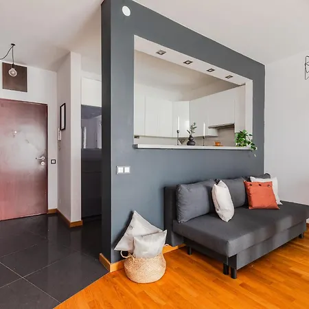 Superapart Pelczynskiego 32b Warsaw